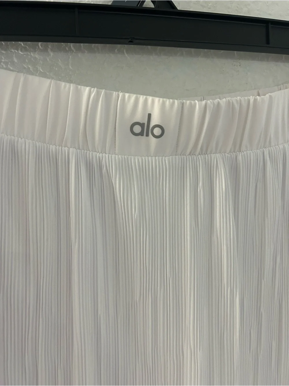 ALO Yoga White Pleated Midi Skirt